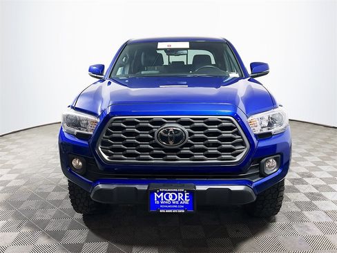 Certified 2022 Toyota Tacoma TRD Off-Road image 3