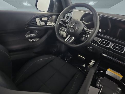 New 2025 Mercedes-Benz GLS 580 4MATIC image 28