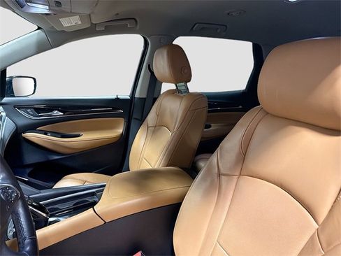 Used 2019 Buick Enclave Essence image 19