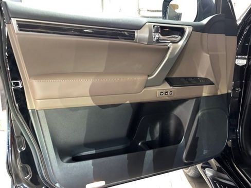 Used 2023 Lexus GX 460 Premium image 11