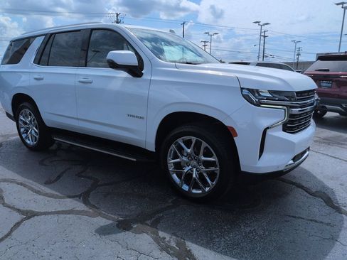 Used 2024 Chevrolet Tahoe LT w/ Luxury Package AWD/4WD image 7
