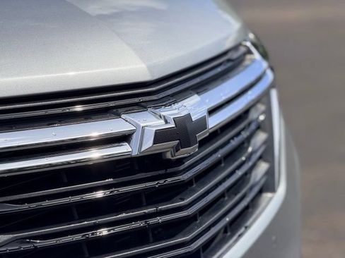Used 2023 Chevrolet Equinox LT FWD image 30