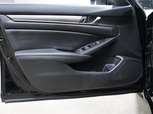 Used 2021 Honda Accord LX image 9