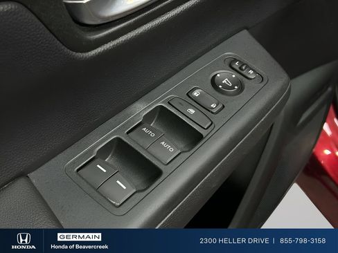 Used 2025 Honda CR-V EX image 18