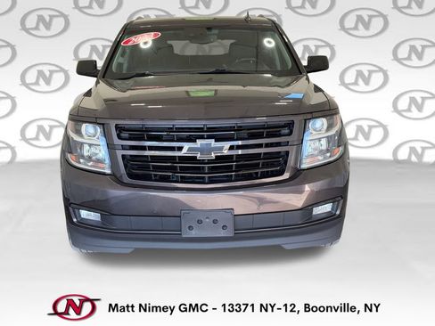 Used 2018 Chevrolet Tahoe LT w/ Luxury Package AWD/4WD image 2