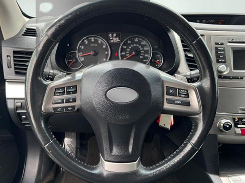 Used 2014 Subaru Outback 2.5i Premium image 35
