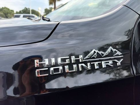 Used 2023 Chevrolet Tahoe High Country AWD/4WD image 7