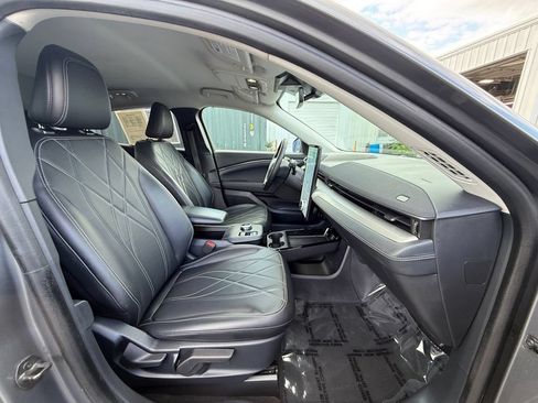 Used 2021 Ford Mustang Mach-E Select w/ Comfort/Technology Package AWD/4WD image 26