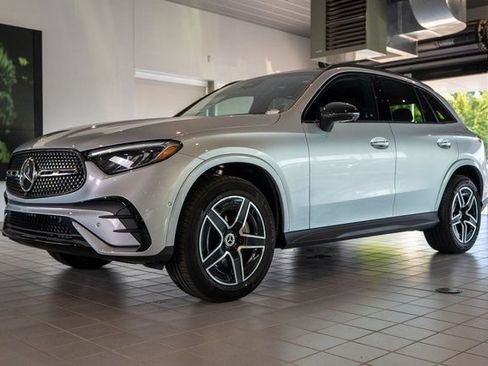 Certified 2026 Mercedes-Benz GLC 300 4MATIC image 3