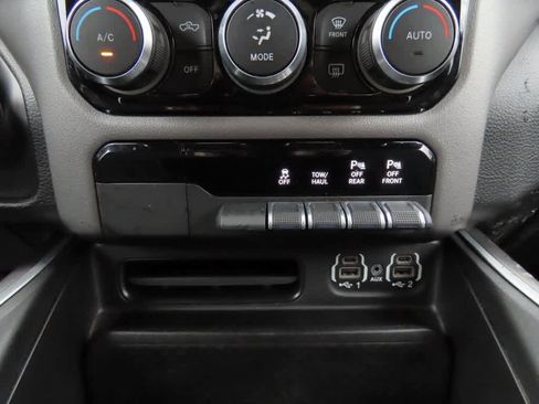 Used 2022 RAM 1500 Big Horn image 24