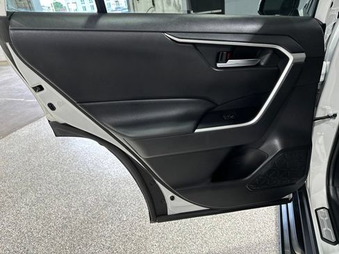 Used 2022 Toyota RAV4 XLE Premium FWD image 13
