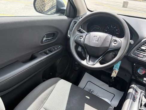 Used 2022 Honda HR-V LX image 30