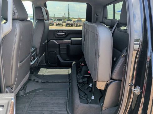 Used 2022 GMC Sierra 3500 Denali w/ Denali Ultimate Package AWD/4WD image 39