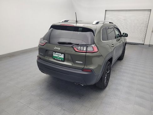 Used 2019 Jeep Cherokee Latitude Plus w/ Cold Weather Group AWD/4WD image 7