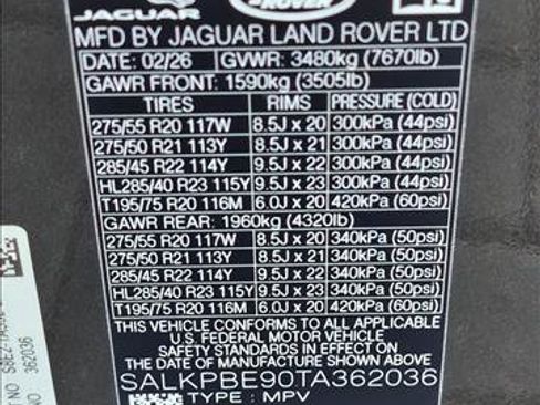 Used 2026 Land Rover Range Rover Long Wheelbase SE AWD/4WD image 24