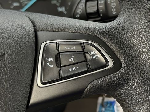 Used 2020 Ford EcoSport S image 32