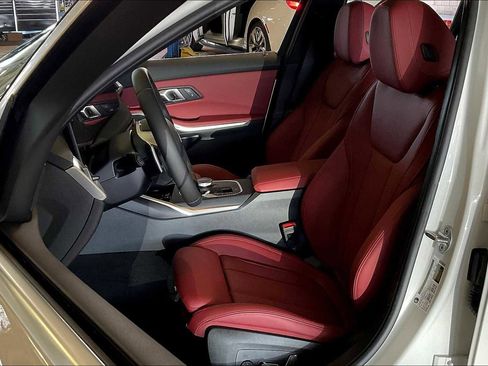 Certified 2025 BMW 330i Sedan w/ Premium Package image 7