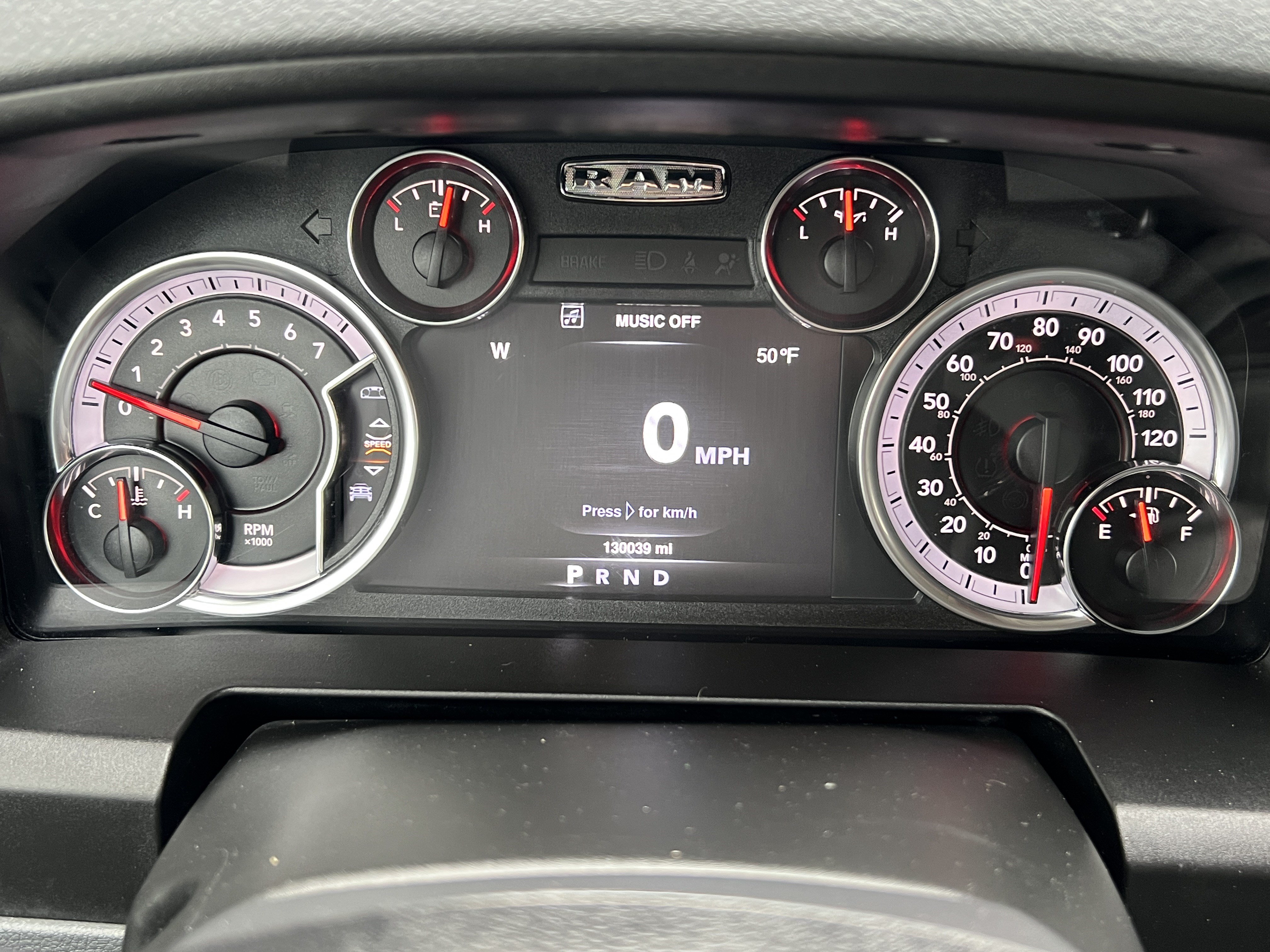 Used 2019 RAM 1500 Classic SLT w/ Luxury Group AWD/4WD image 27
