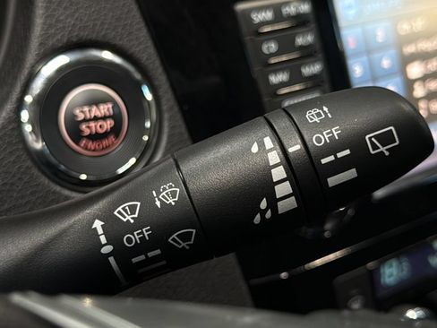 Used 2016 Nissan Rogue SL AWD/4WD image 35