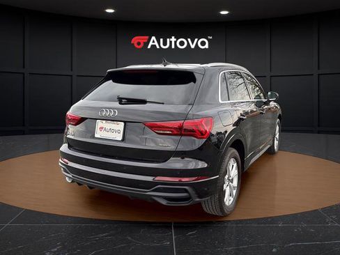 Used 2023 Audi Q3 2.0T Premium Plus w/ Premium Plus Package AWD/4WD image 6