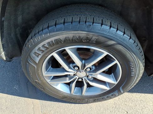 Used 2017 Jeep Grand Cherokee Limited image 5