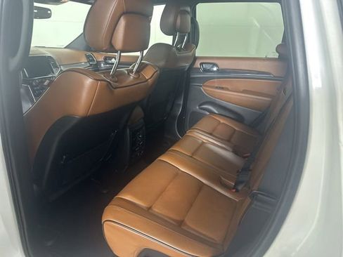 Used 2020 Jeep Grand Cherokee Overland image 12
