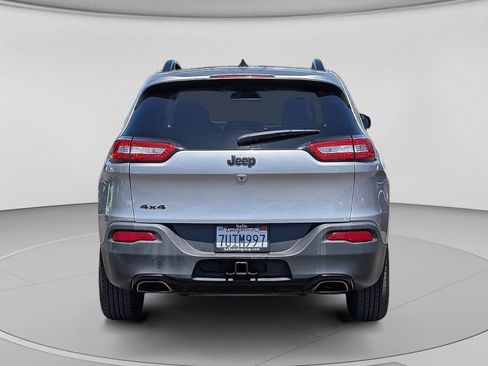 Used 2016 Jeep Cherokee Sport AWD/4WD image 14