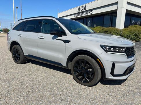 Used 2023 Kia Sorento SX image 14