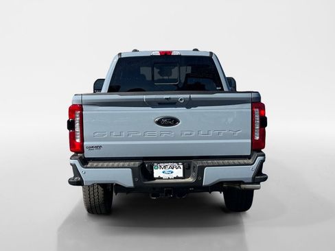 New 2026 Ford F250 Lariat w/ Black Appearance Package image 33
