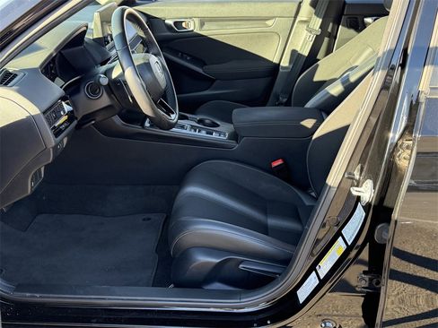 Used 2023 Honda Civic Sport image 18