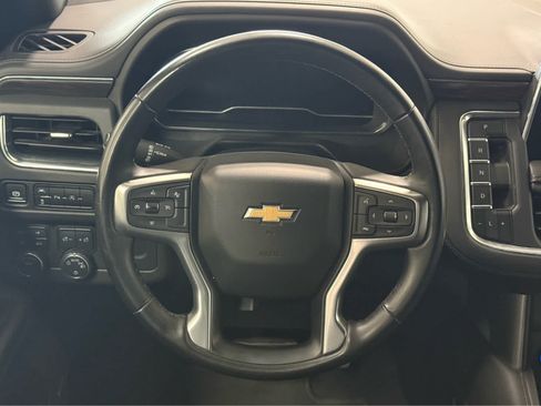 Used 2024 Chevrolet Suburban LT AWD/4WD image 17