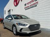 Used 2018 Hyundai Elantra SE image 3