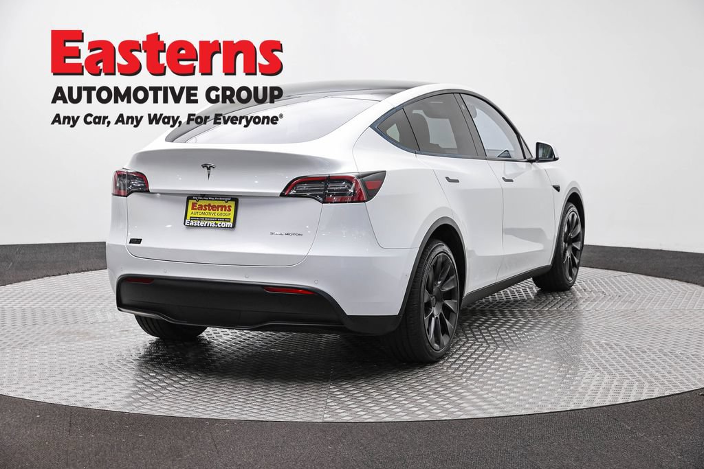 Used 2022 Tesla Model Y Long Range AWD/4WD image 5
