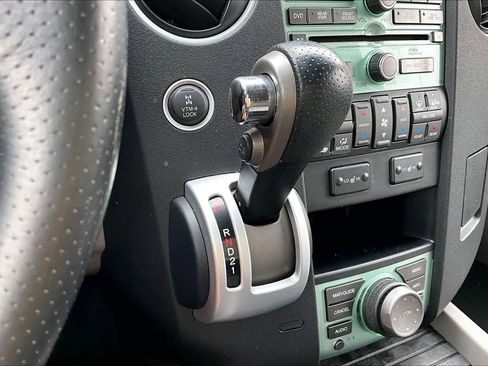 Used 2011 Honda Pilot Touring image 31