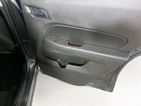 Used 2017 GMC Terrain SLE FWD image 25