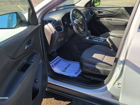 Used 2018 Chevrolet Equinox LT AWD/4WD image 18