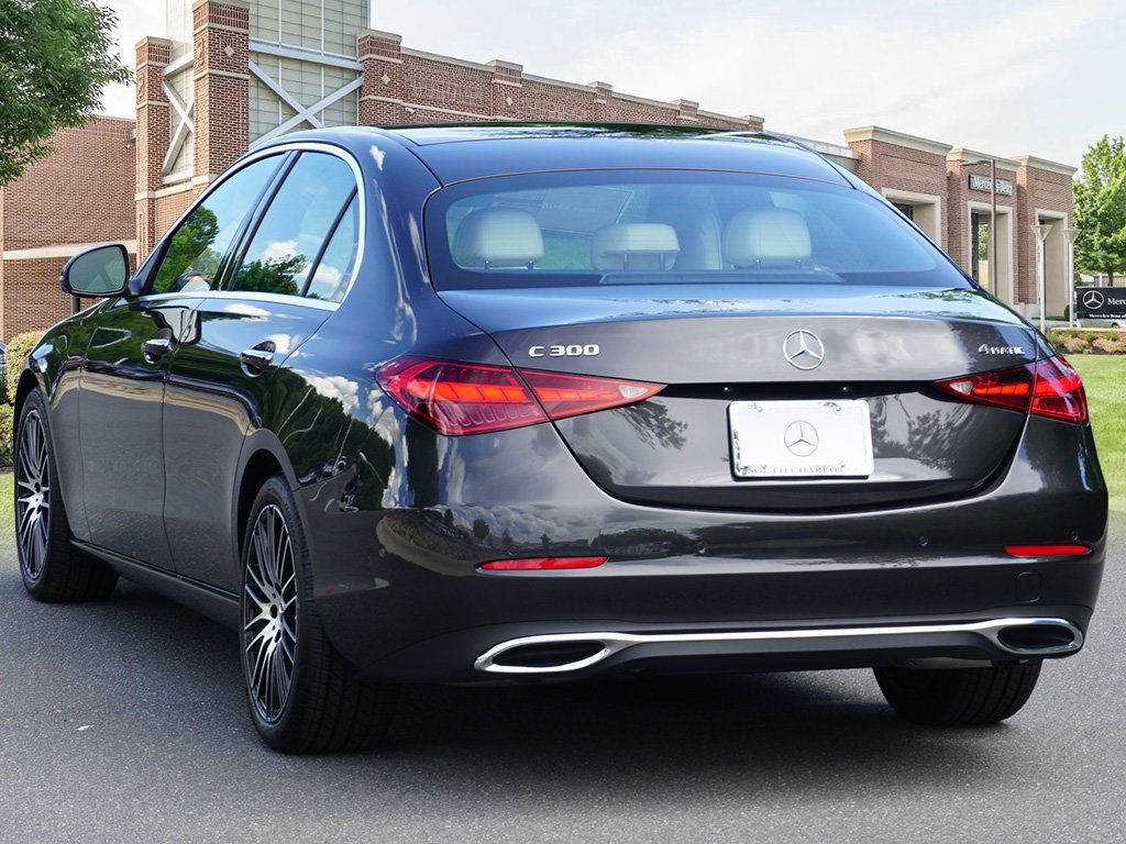 Used 2025 Mercedes-Benz C 300 4MATIC Sedan image 7