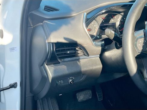 Used 2023 Chevrolet Traverse RS w/ LPO, Cargo Package FWD image 10