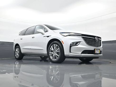 Used 2023 Buick Enclave Essence w/ Experience Buick Package AWD/4WD image 24