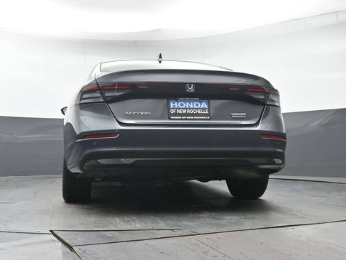 Used 2023 Honda Accord Touring image 33