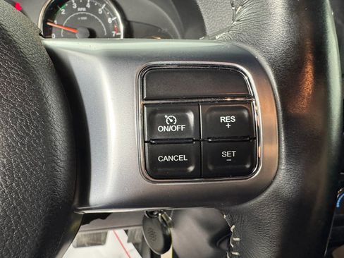 Used 2018 Jeep Wrangler Unlimited Sport image 16