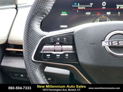 Used 2024 Nissan Ariya AWD image 29