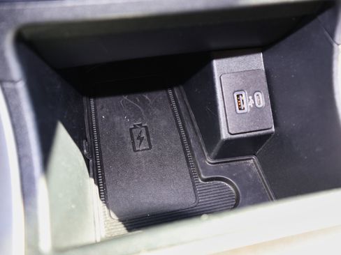 Used 2023 Ford Edge SEL w/ Convenience Package image 26