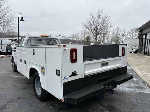 Used 2012 Ford F350 XL image 9