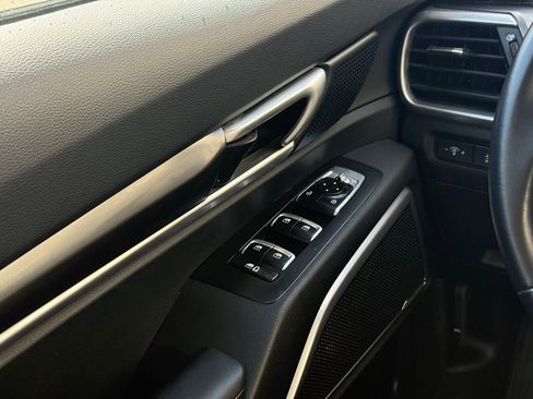 Used 2025 Kia Telluride S AWD/4WD image 7