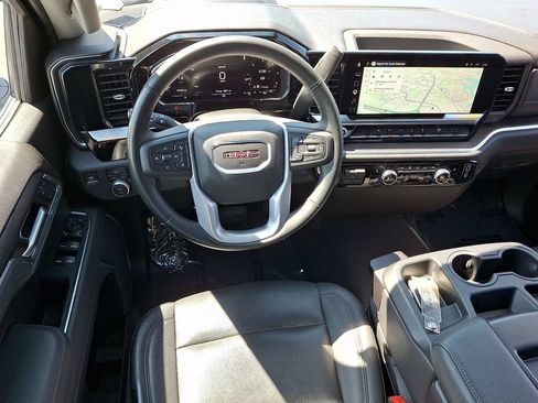 Used 2026 GMC Sierra 1500 SLT AWD/4WD image 11