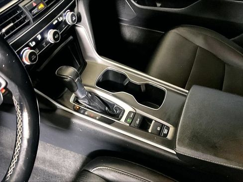 Used 2022 Honda Accord Sport image 13