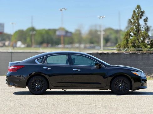 Used 2018 Nissan Altima 2.5 S w/ S Convenience Package image 7