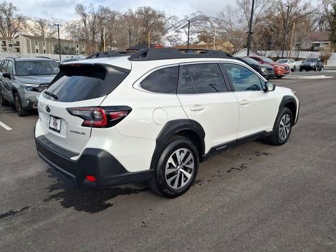 Certified 2025 Subaru Outback Premium w/ Popular Package #1A image 3