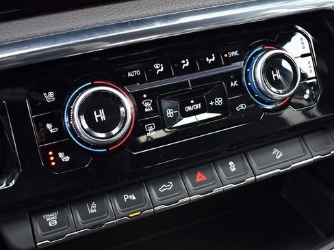 Used 2025 GMC Sierra 2500 Denali w/ Max Trailering Package image 23